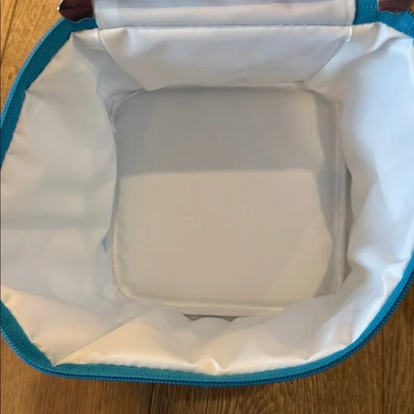 Sarah Wells Cold Gold Milk/Bottle Storage Bag in Aquamarelle - Picture 5 of 5